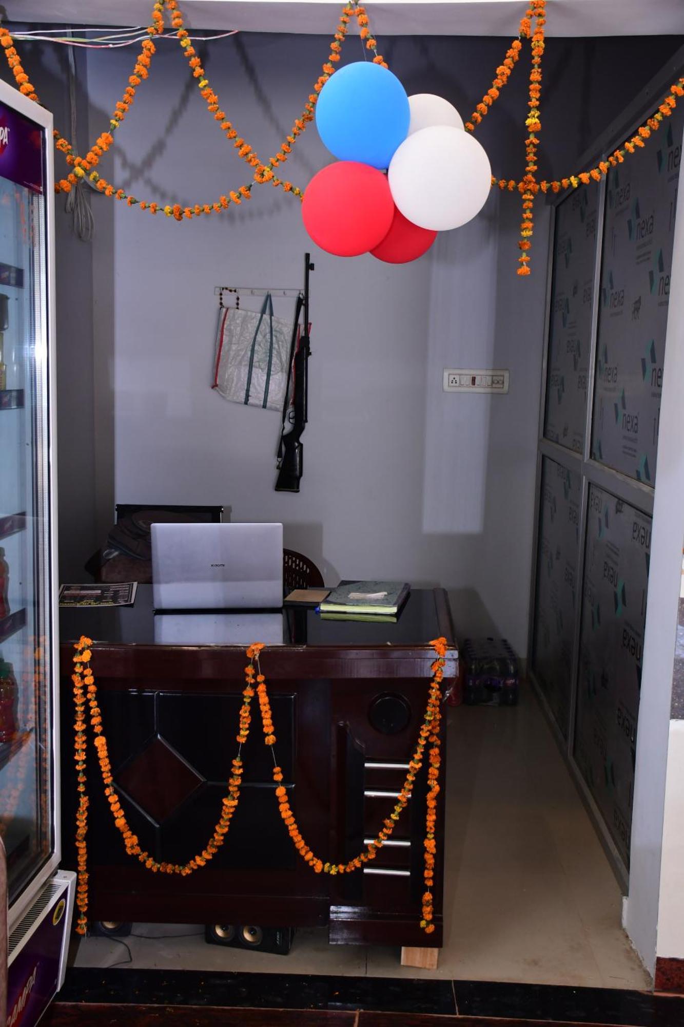 Shree Ram Hotel Ayodhya Ngoại thất bức ảnh